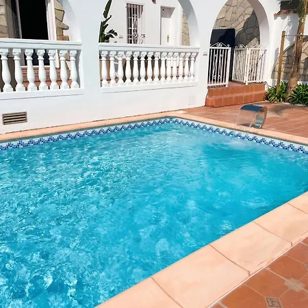 Villa Exceptional On Grand Canal - Heated Pool